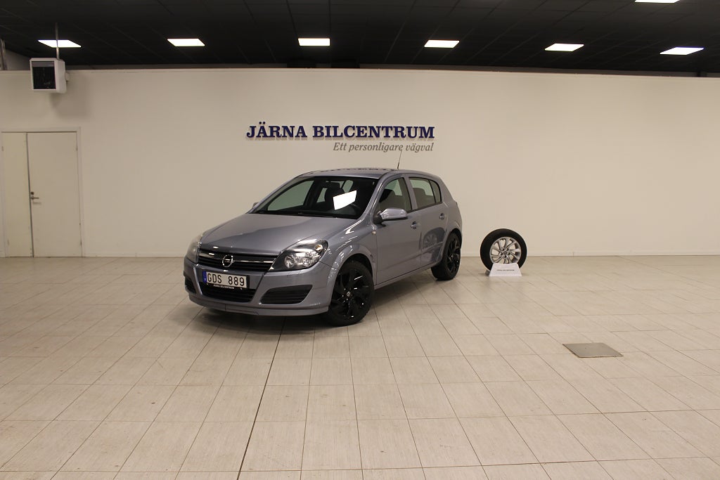 Opel Astra 1.6 Twinport Ny kamrem Touchdisplay V-hjul