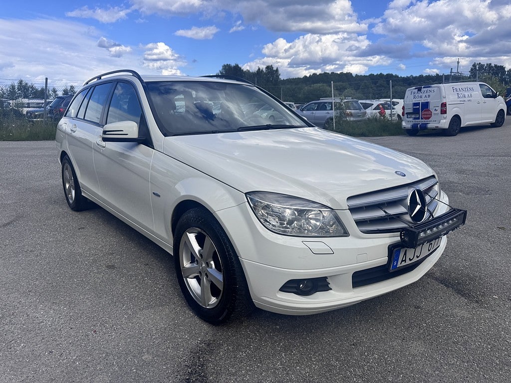 Mercedes-Benz C 180 T CGI BlueEFFICIENCY 5G-Tronic Classic Euro 5