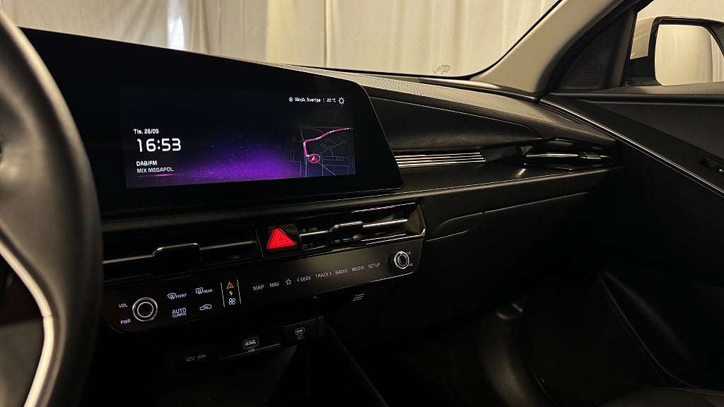 Kia Niro EV 204hk Dragkrok Kamera Sensorer Navi Adp-fart Keyless bild 19