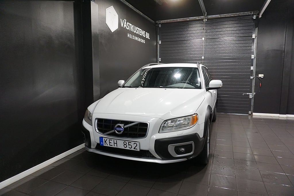 Volvo XC70 2.4D Manuell, M-Värm, Dynaudio, Drag 175hk