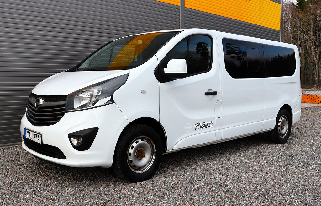 Opel Vivaro Kombi 2.9t 1.6 CDTI BIturbo 145 / Navi / 9 sits