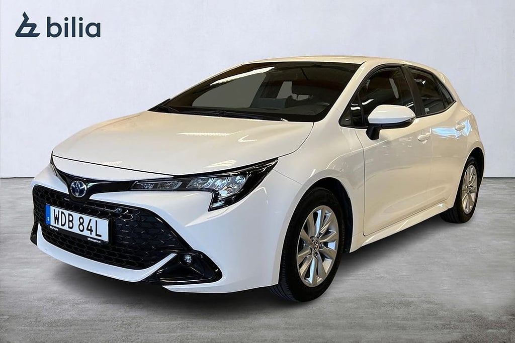 Toyota Corolla 1,8 HYBRID 5D ACTIVE PLUS MOTORVÄRMARE