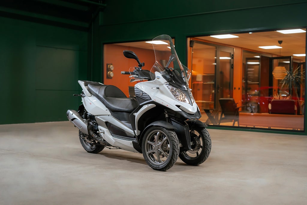 Quadro 350S / Får framföras med vanligt B-kökort