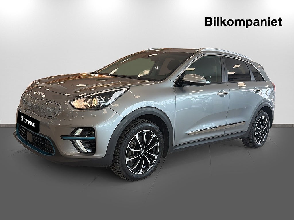 Kia E-Niro 64 kWh Advance MOMS SoV-däck Navi Kamera Rattvärme