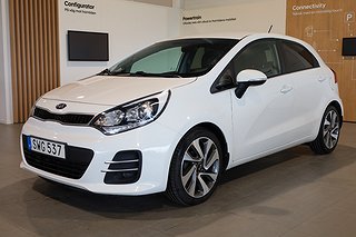 Halvkombi Kia Rio 1 av 20