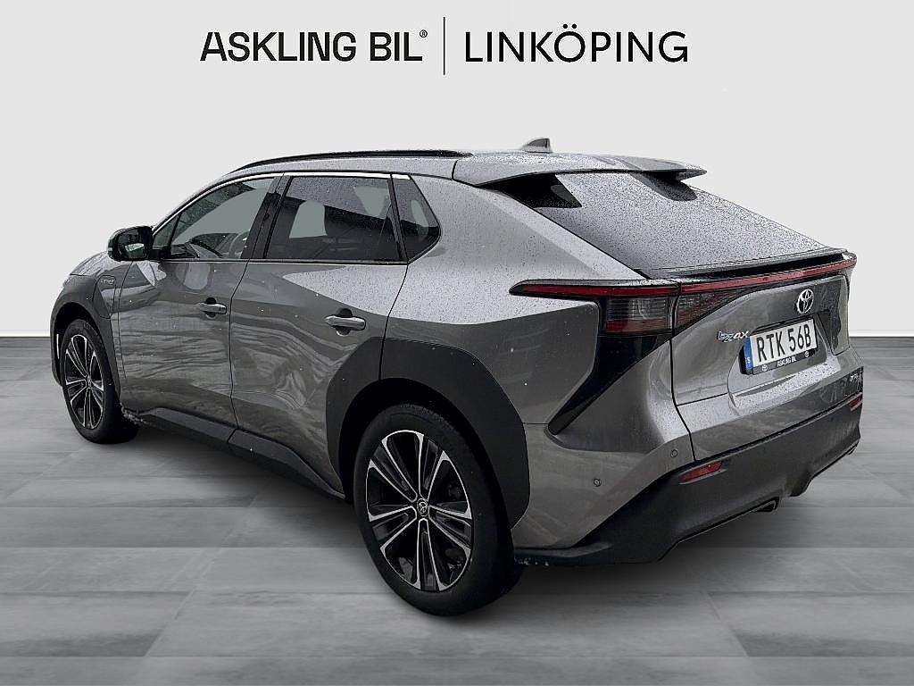 Toyota bZ4X 2024 - miniatyr 2