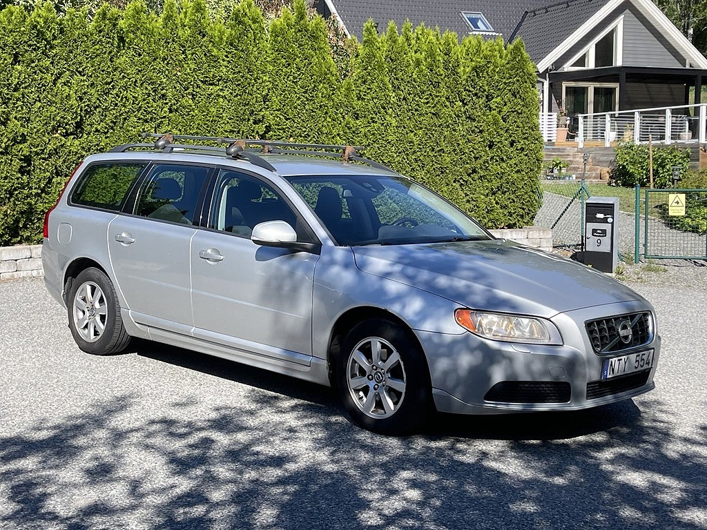 Volvo V70 T4F, Kinetic, drag, motor & kupevärmare, 180hk, 2012