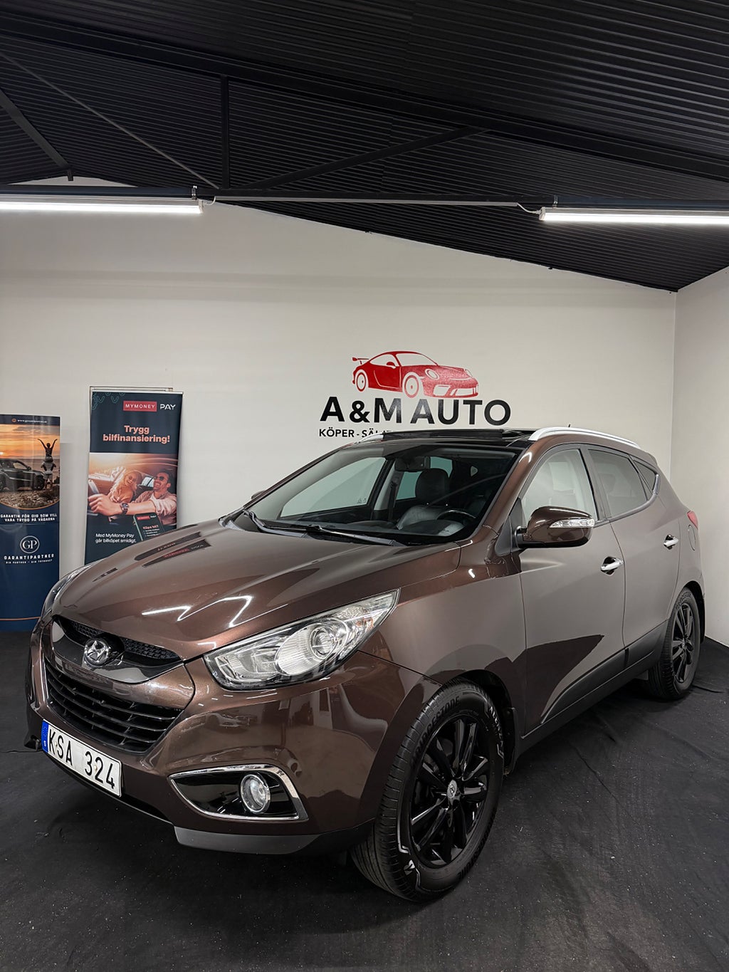 Hyundai ix35 2.0 CRDi 4WD - Drag / Pano / Sensorer / Värmare / Skinn