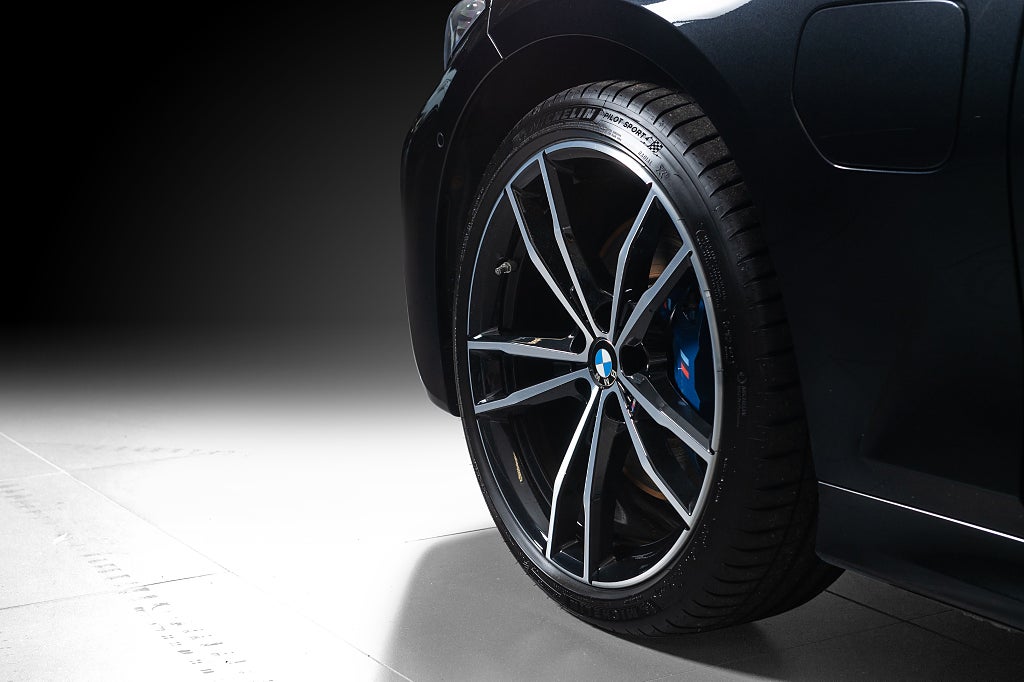 BMW 330e 2021 - miniatyr 7