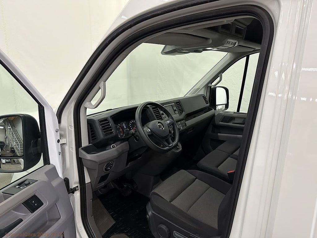 Volkswagen Crafter 35 2.0 TDI Långa skåpet 177hk drag + värmare LÅG SKATT