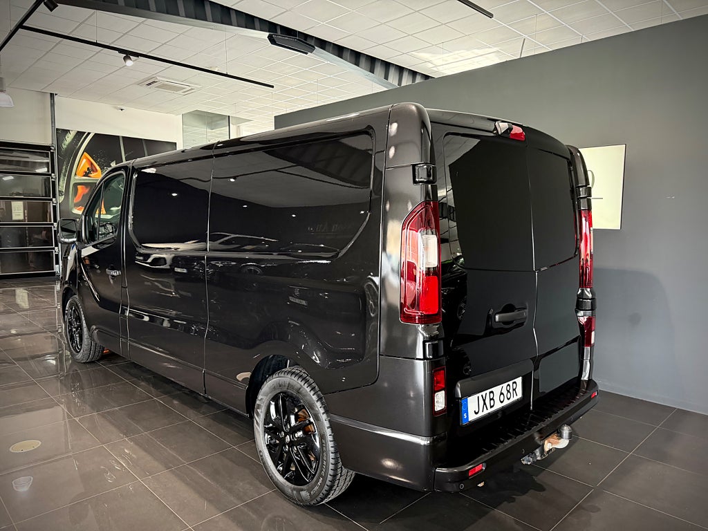Renault trafic Skåpbil 3.0t 2.0 170hk dCi EDC  Racing Spirit - bild 2