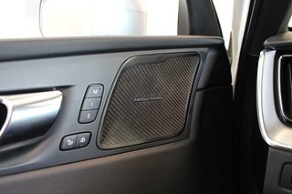 SUV Volvo XC60 16 av 26