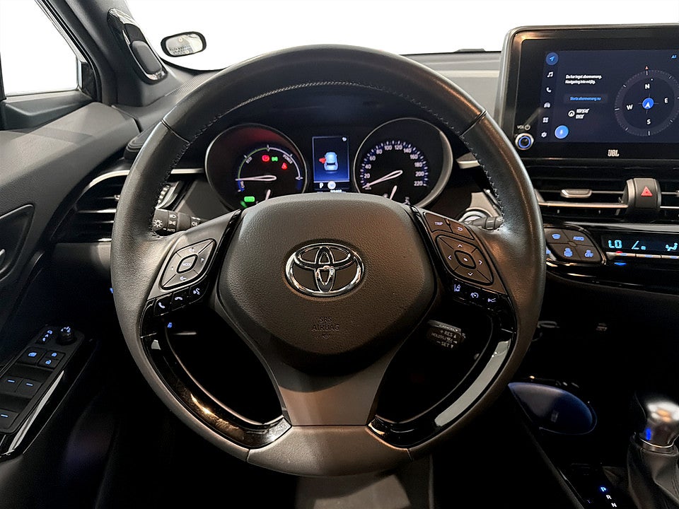 Bild på Toyota C-HR X-Edition Hybrid 122hk Aut JBL B-KAMERA CARPLAY