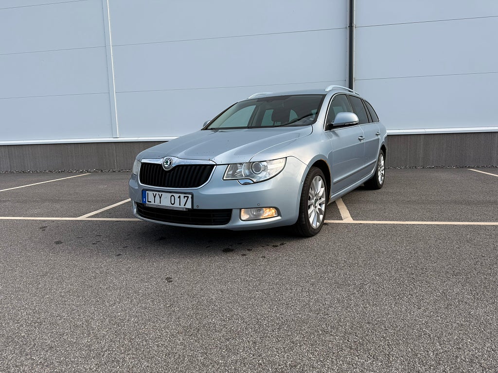 Skoda Superb Kombi 2.0 TDI Elegance Euro 5