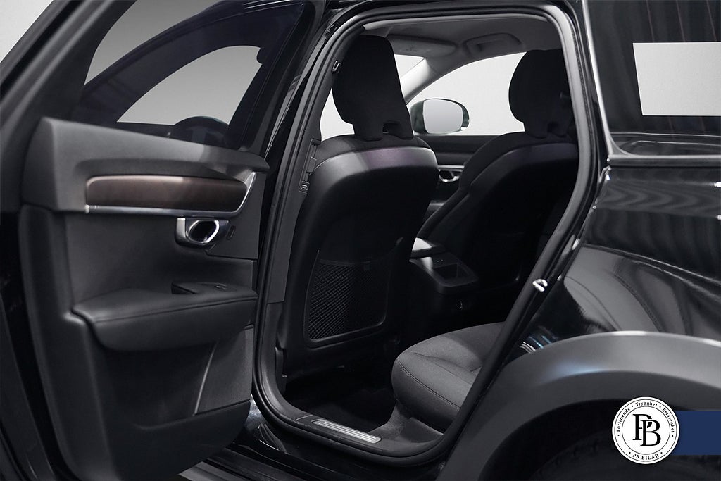 Volvo V90 Cross Country