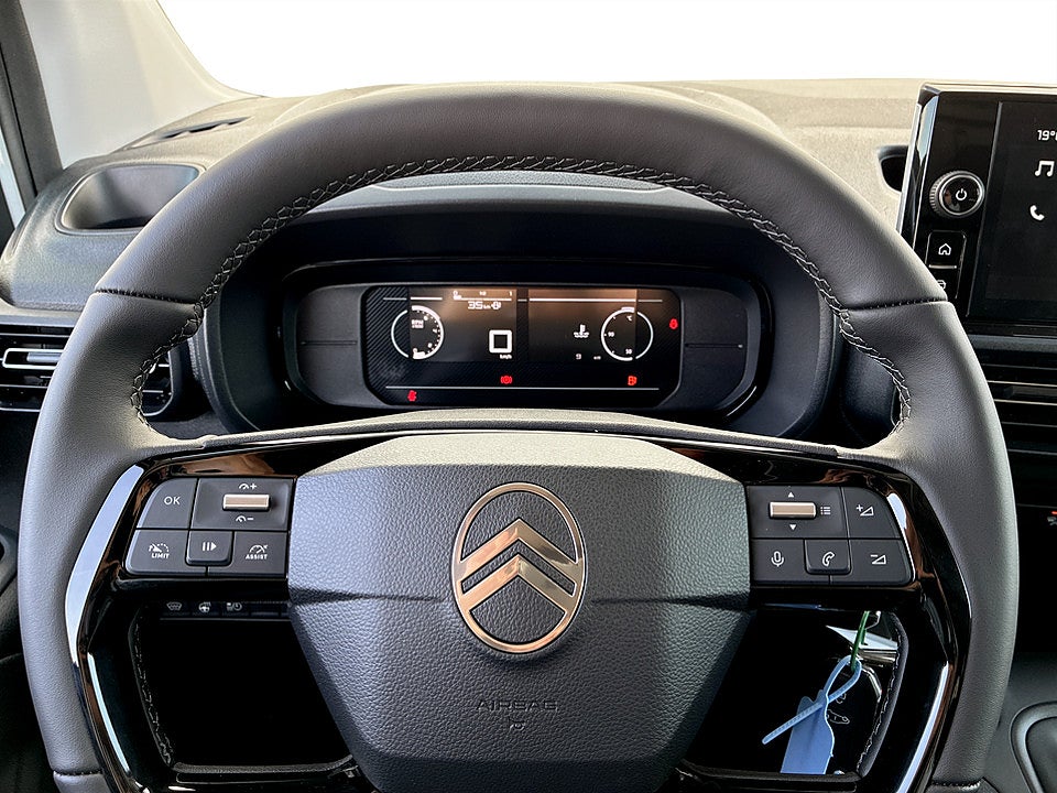 Bild på Citroën Berlingo + 100hk L2 - EDITION! VÄRMARE & DRAGKROK INGÅR!