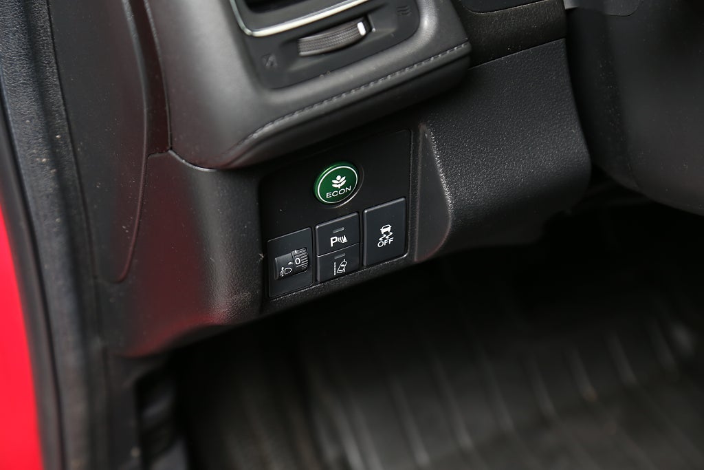 Honda HR-V 1,5 i-VTEC 131hk Elegance Aut Motorv Drag 2017