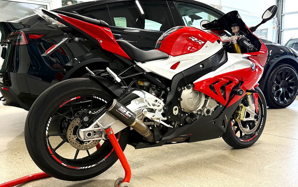 BMW Motorrad S 1000 RR Racing Red, 1 605 mil | SC Project | Nybes