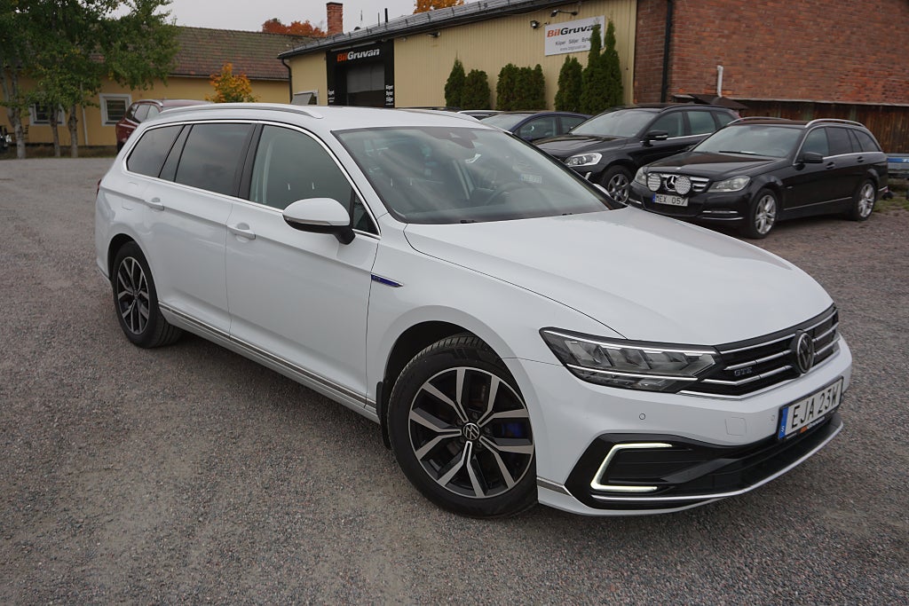 Volkswagen Passat Sportscombi GTE 1.4 TSI GTE AUT/Drag/B-kamera/GPS