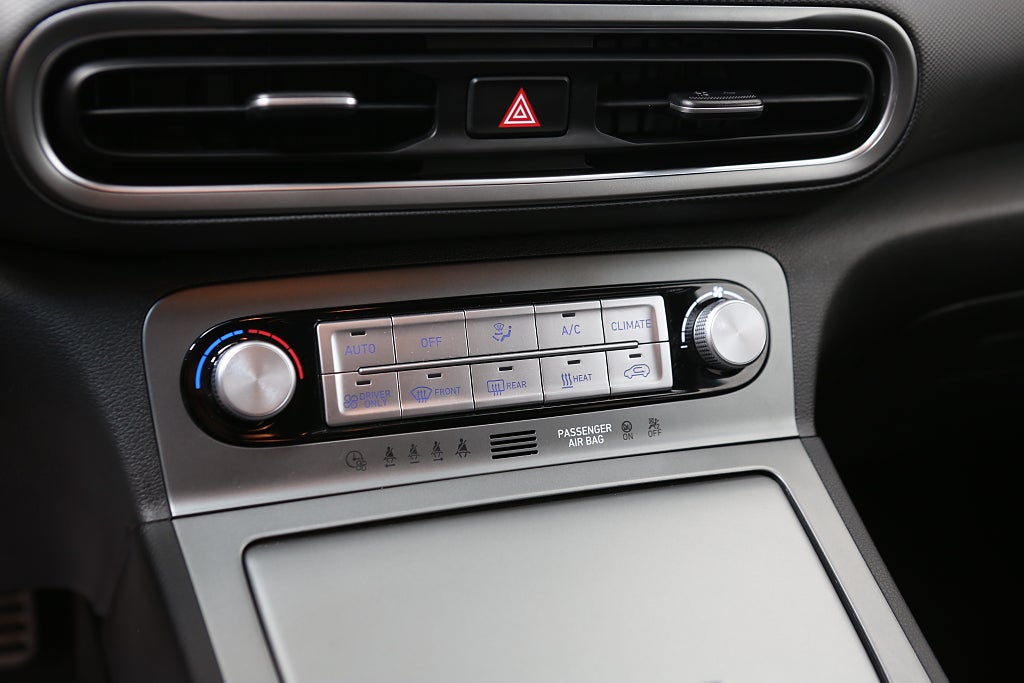 Hyundai Kona EV 39.2 kWh Essential Kamera Navi KRELL Leasbar 2022