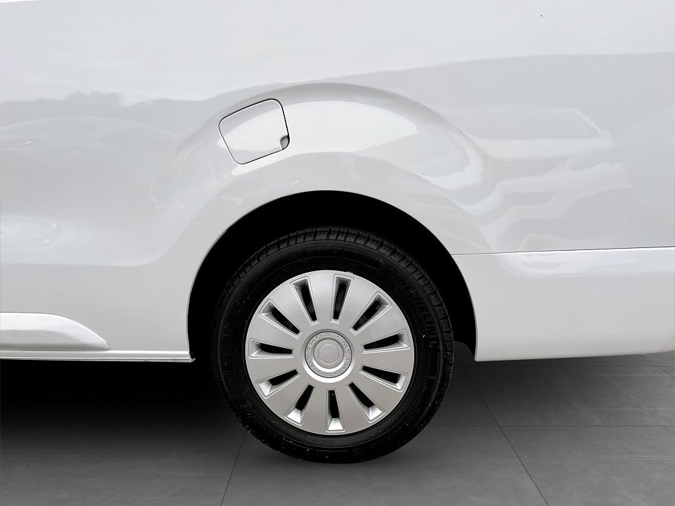 Bild på Peugeot Expert PRO+ 2.0 BHDi 145hk Aut L3 B-KAMERA