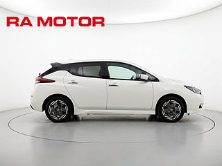 Halvkombi Nissan Leaf 7 av 18
