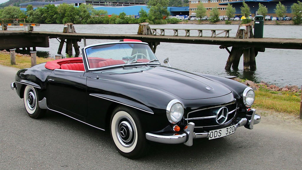 Motorn renoverades för drygt 20 år sedan och har sedan dess körts sparsamt. Foto: Bilweb Auctions