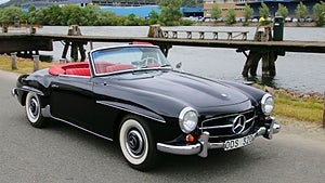 Motorn renoverades för drygt 20 år sedan och har sedan dess körts sparsamt. Foto: Bilweb Auctions