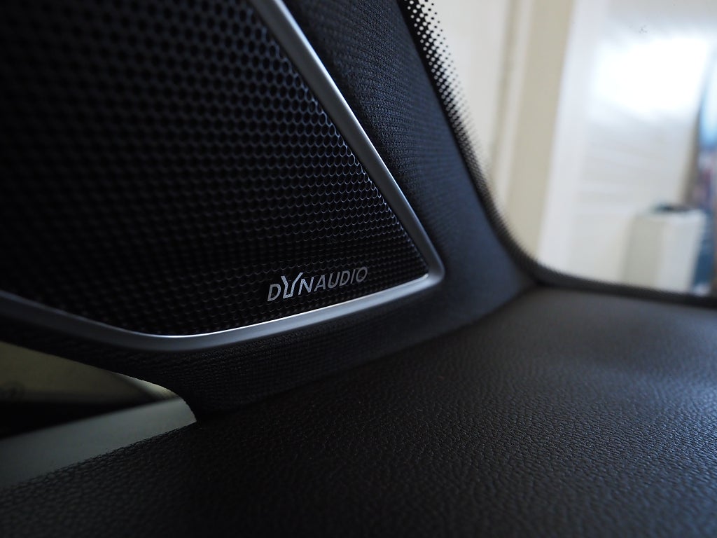 Volkswagen Golf R 2.0 TSI 4M 300hk | DCC | Läder | Cockpit | Dynaudio | 2020