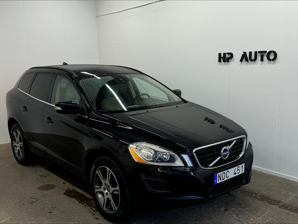 Volvo XC60 D4 AWD 163hk Momentum Drag D-värm Elstol VOC