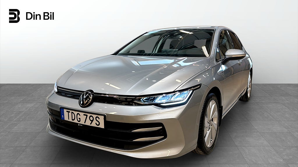 Volkswagen Golf eTSI150 DSG Edition P-värmare Backkamera