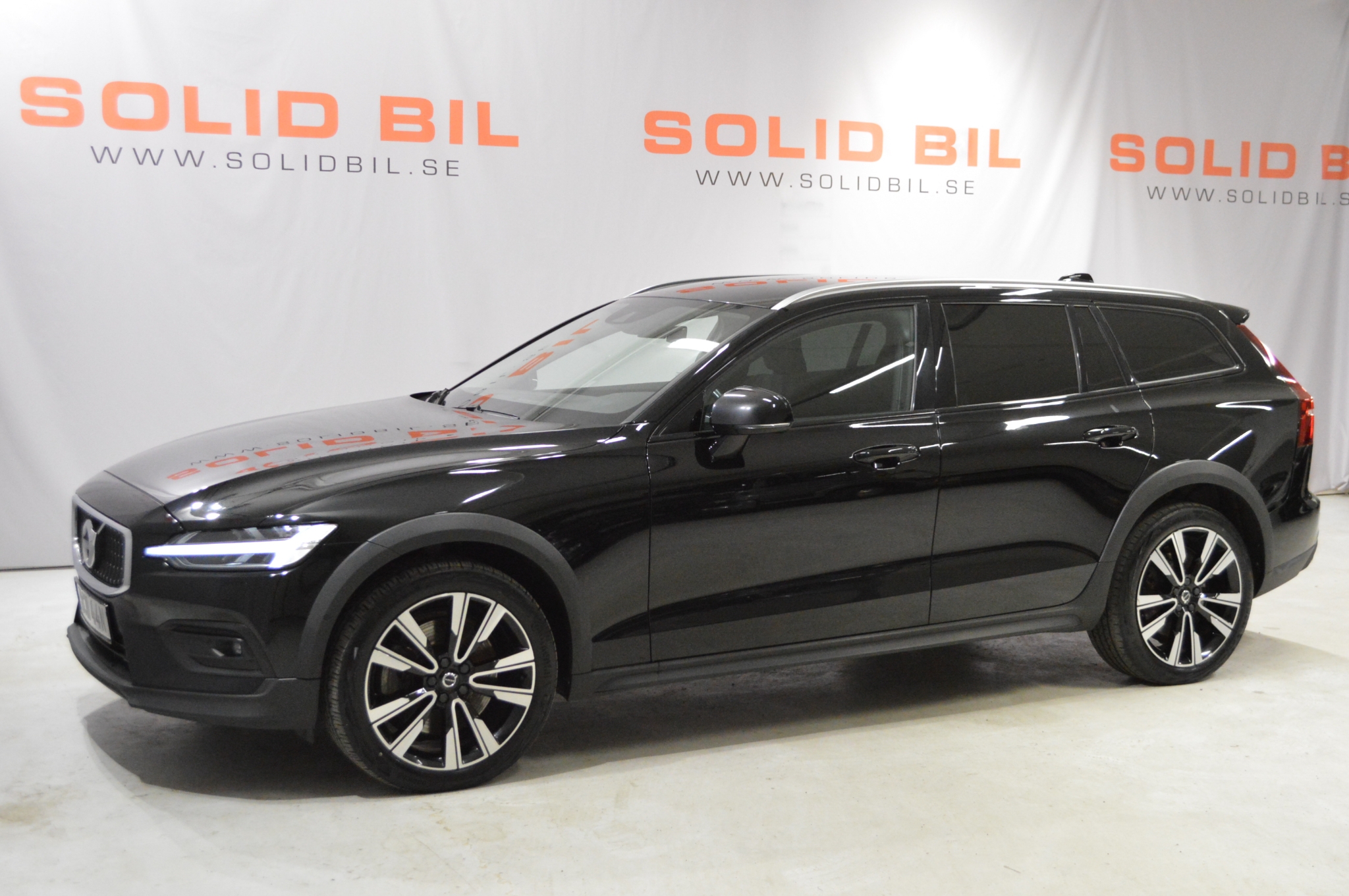 Volvo V60 Cross Country 2021, kuva 2/51