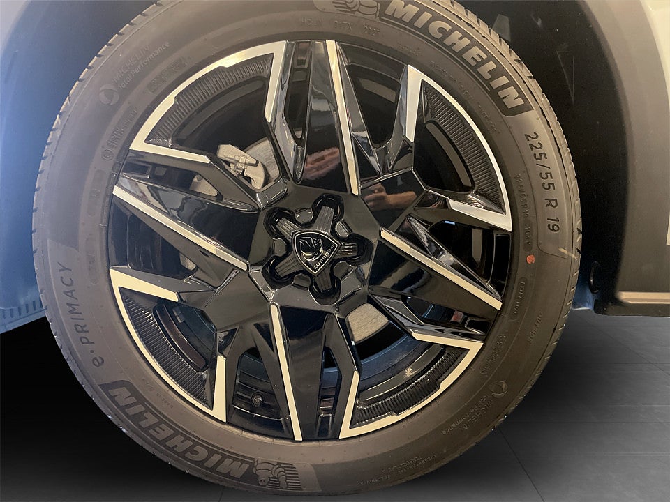 Bild på Peugeot E-5008 Winter Edition - DEMO