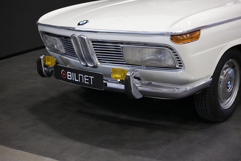 BMW New Class 2000 / 10400mil / BMW Classic - Fint skick