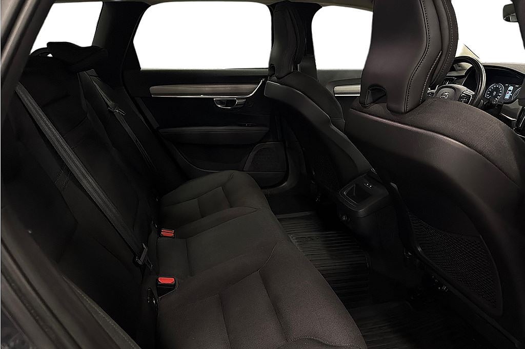 Volvo V90 D4 Momentum SE, Drag, Kamrem bytt, Nyservad, 4,99% RÄNTA