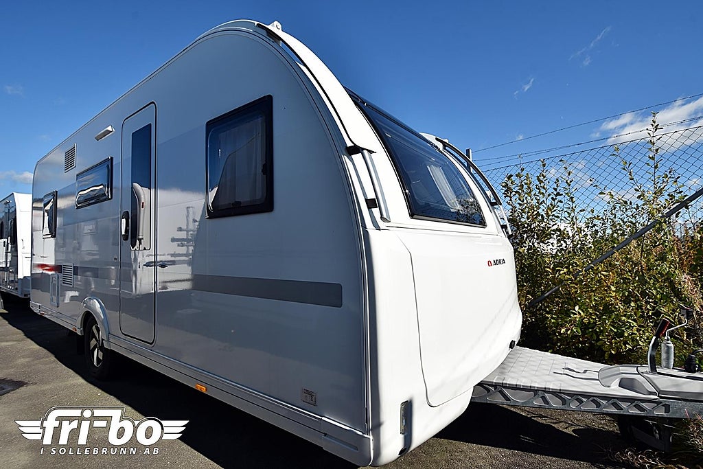 Adria 573 PT Adora, Barnkammare