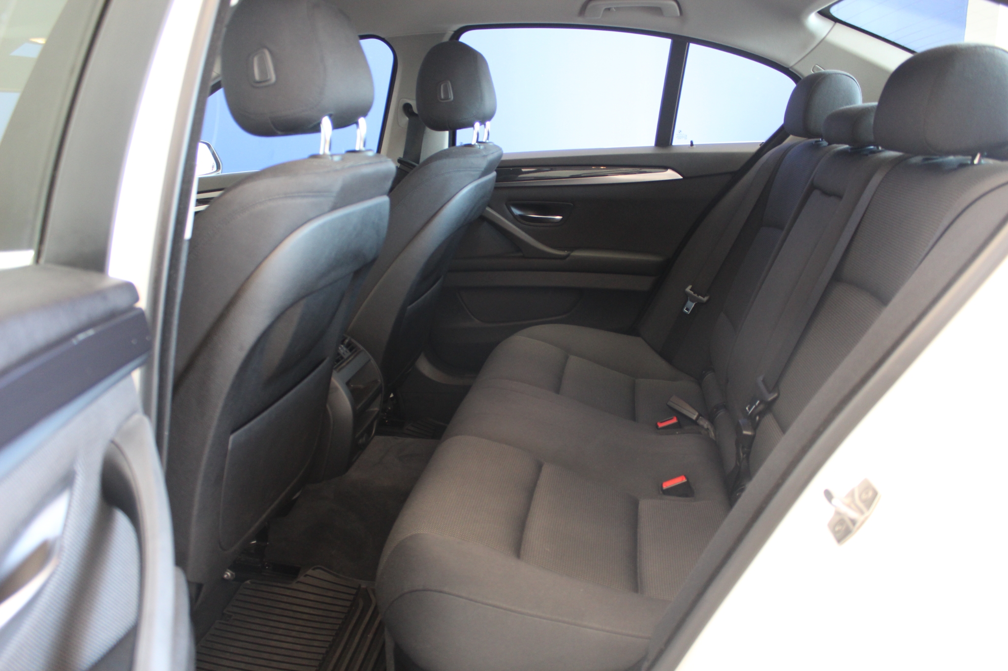 BMW 520 2015, bild 6/39