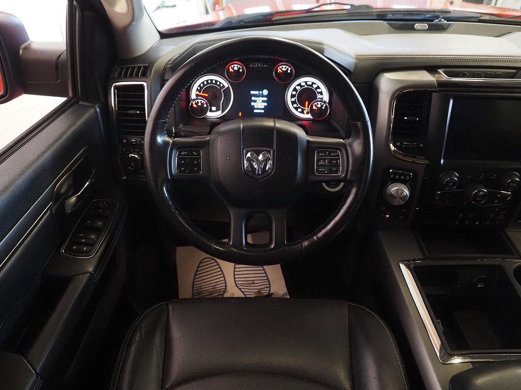 RAM 1500 HEMI Quad Cab 5.7 V8 HEMI 4x4 395hk |Drag|Kamera| 2014
