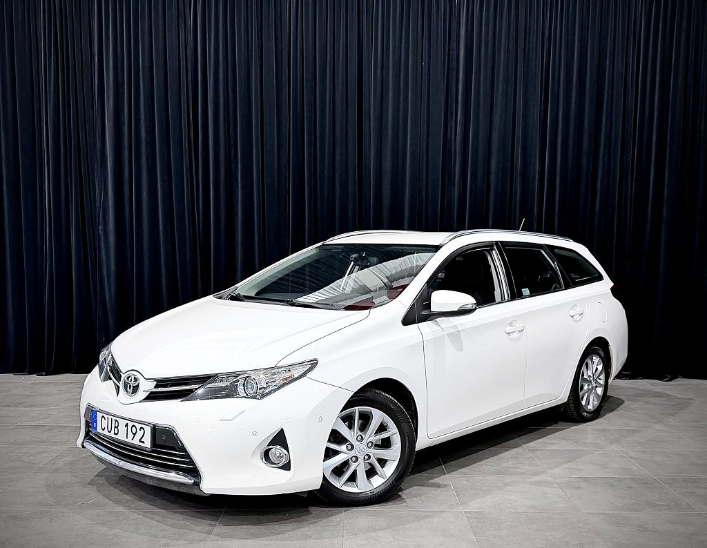 Toyota Auris Touring Sports 1.6 S Executive DRAG M-VÄRM KAMERA 132HK
