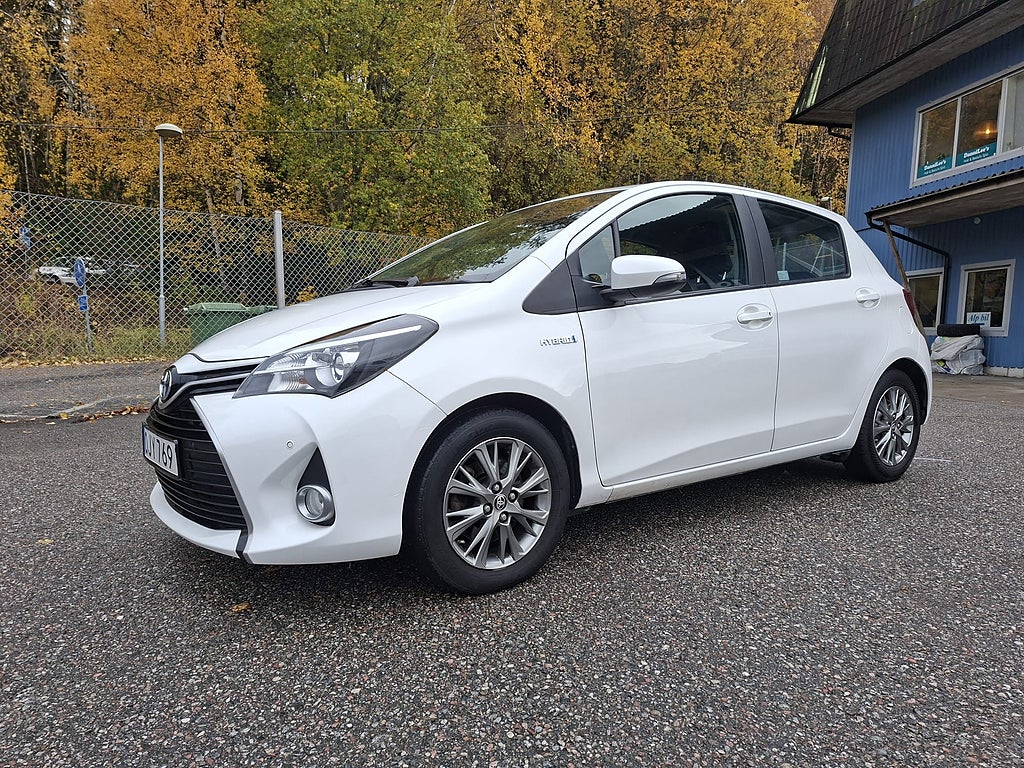 Toyota Yaris Hybrid e-CVT Active Euro 6 Bak-Kamera 