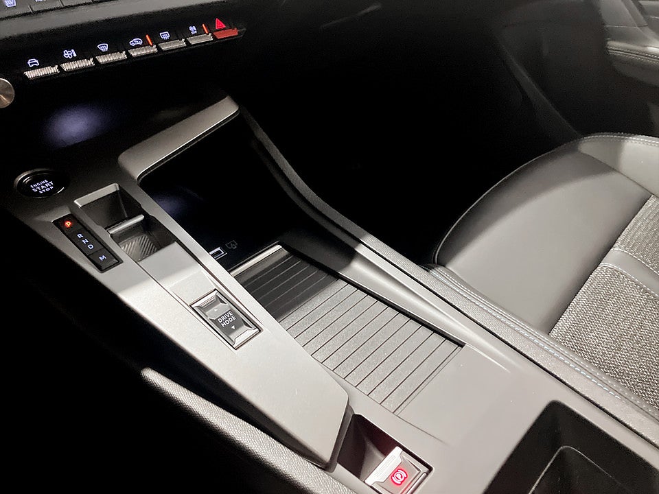 Bild på Peugeot 308 sw Allure Hybrid 145hk Aut B-KAMERA CARPLAY