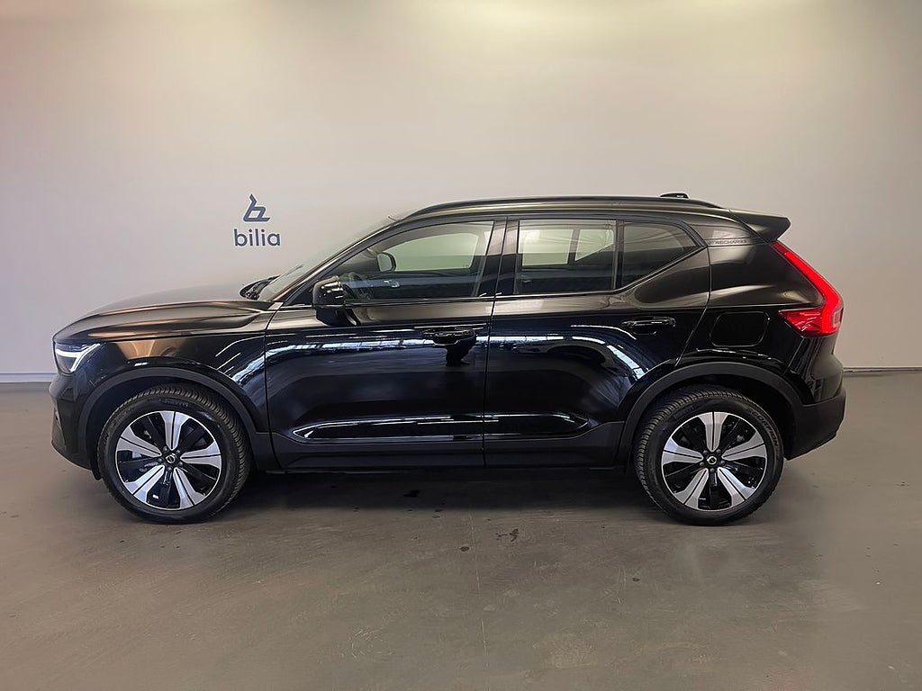 Volvo XC40 Recharge Single Motor Core / Klimatpaket / Navigation /