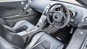 Den här McLaren 650S Le Mans har en unik färg i form av solgult. Foto: Piston Heads. 