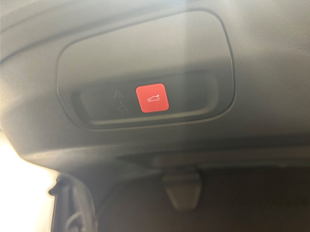 Bild på Peugeot 408 GT 1.2 PT 130hk Aut - 360-KAMERA