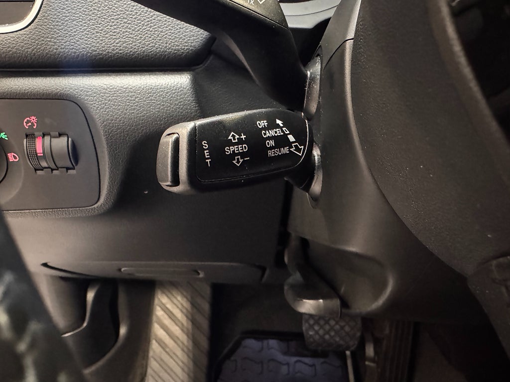 Audi Q3 2017 - miniatyr 18