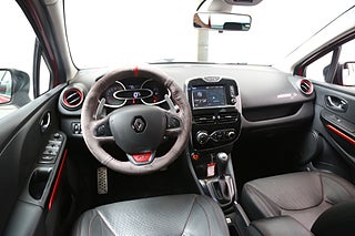 Halvkombi Renault Clio 12 av 23