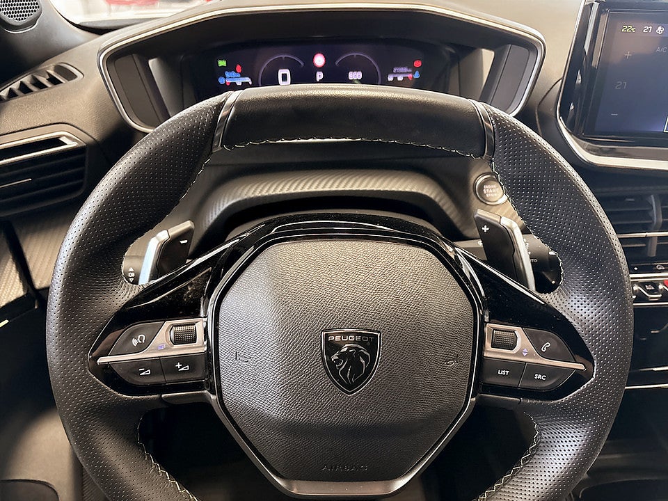 Bild på Peugeot 2008 GT 1.2 PT 130hk Aut B-KAMERA NAVI