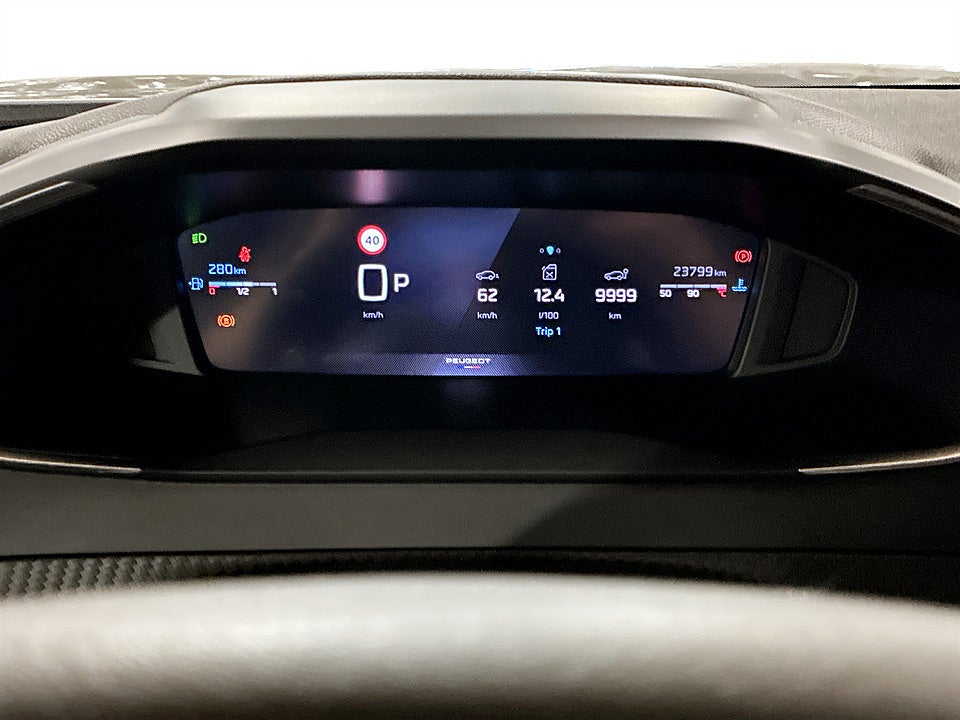 Bild på Peugeot 2008 Allure 1.2 PT 130hk Aut B-KAMERA CARPLAY