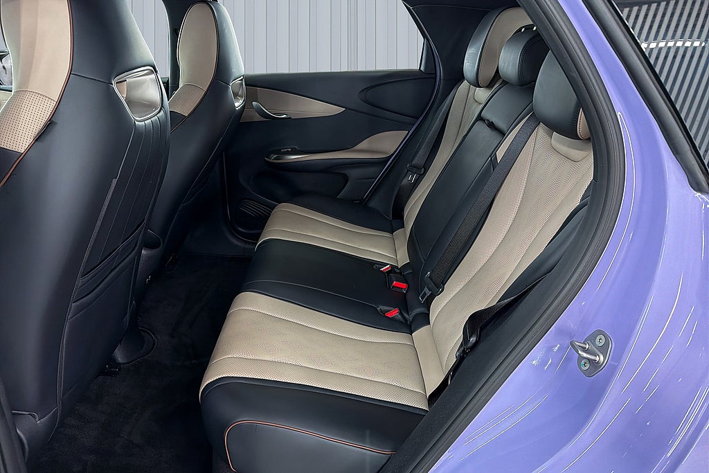 BYD Dolphin 2023