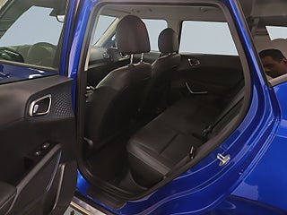 Kia Soul e- 64 kWh S&V-hjul/Kamera/Carplay/Keyless/H/K/Rattvärme – bild 13